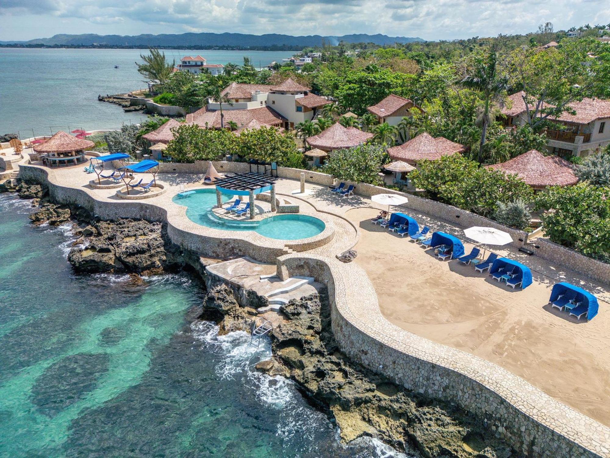 Ocean Cliff Hotel Negril Limited - Adults Only Екстериор снимка